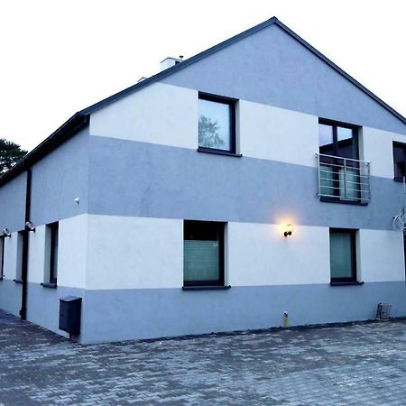 Obiekt Noclegowy Ocelot Pruszkow Exterior photo